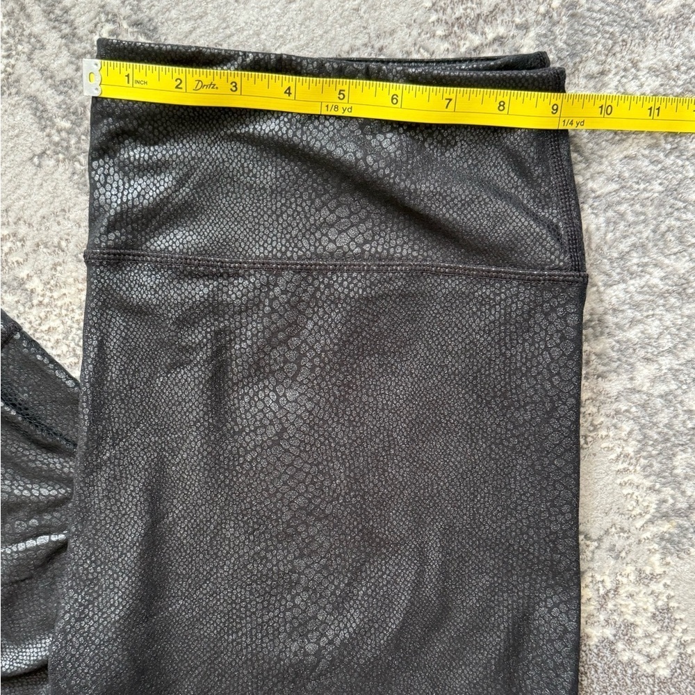Black Snake Skin Patterned Leggings - Picture 5 of 8